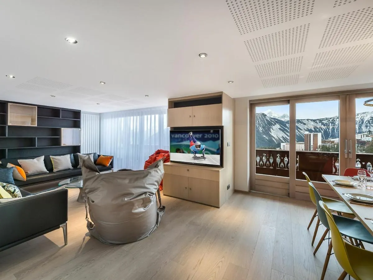 Apartment Appartement Renove 3 Chambres, Courchevel 1850, Avec Balcon Et Parking - Fr-1-564-59 France