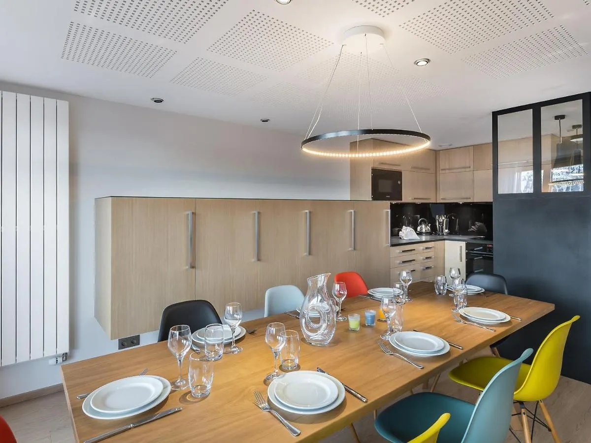 Appartement Renove 3 Chambres, Courchevel 1850, Avec Balcon Et Parking - Fr-1-564-59 Apartment